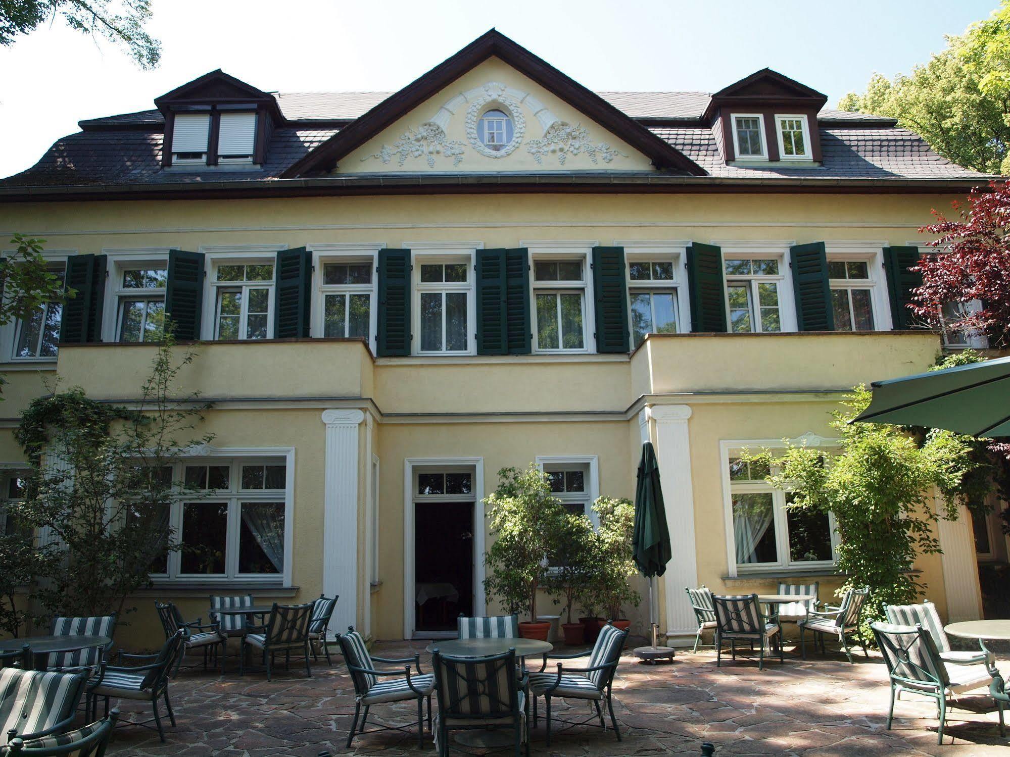 Hotel & Restaurant Bellevue Schmoelln 외부 사진