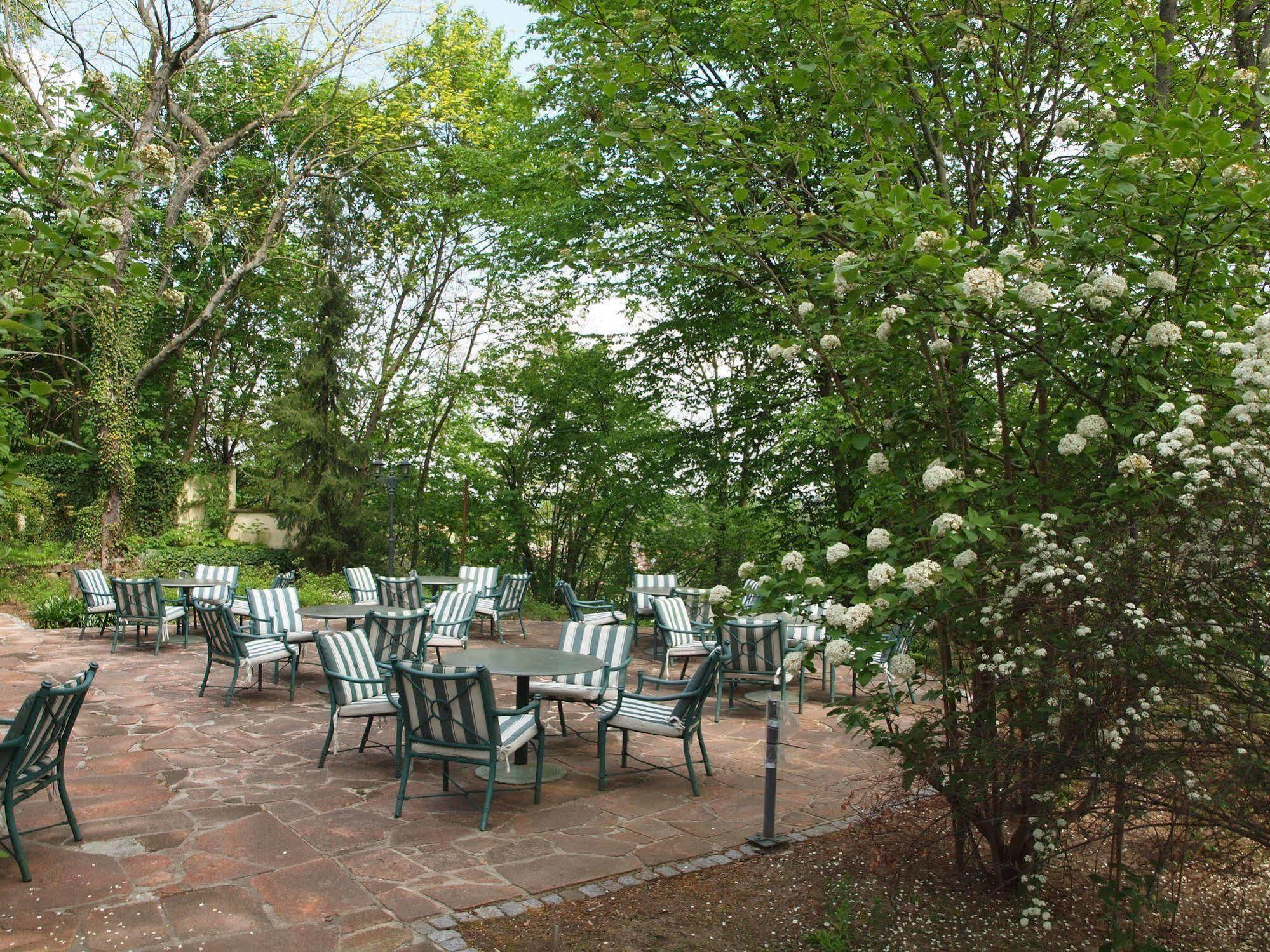 Hotel & Restaurant Bellevue Schmoelln 외부 사진