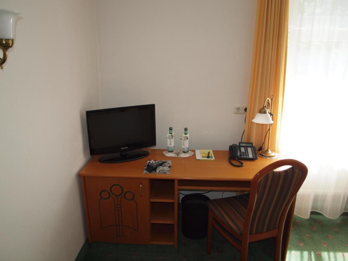 Hotel & Restaurant Bellevue Schmoelln 외부 사진
